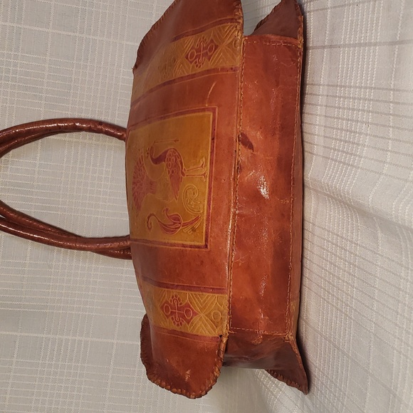 Handmade Tooled leather women's handbag, African motif . - Picture 7 of 12